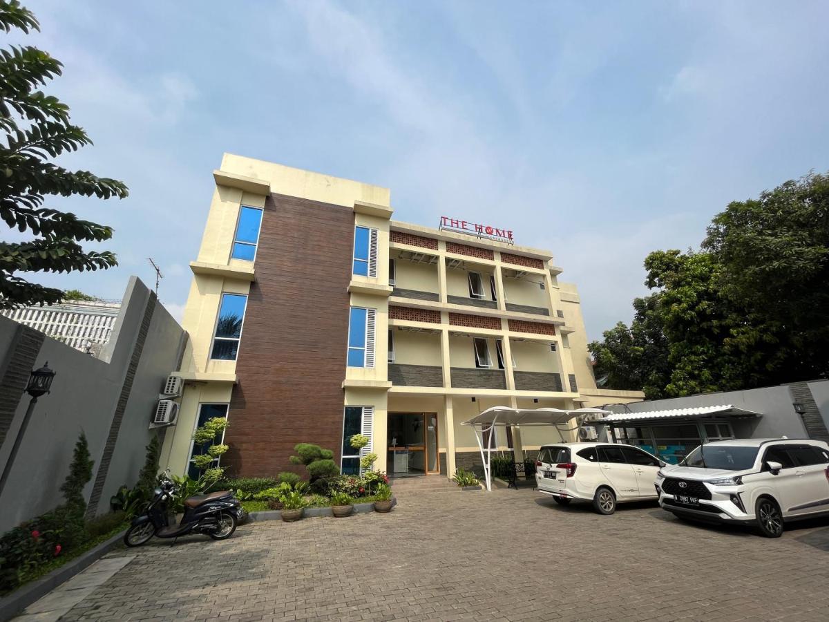 The Home Srengseng Jakarta Bagian luar foto